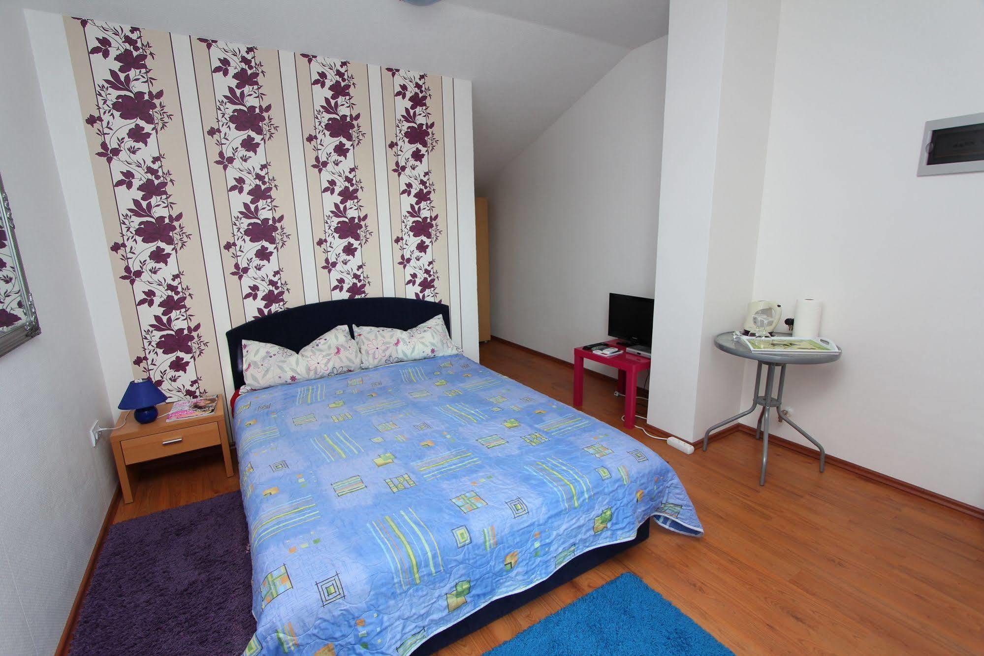 Rooms And Apartments Sally Rovinj Exterior foto