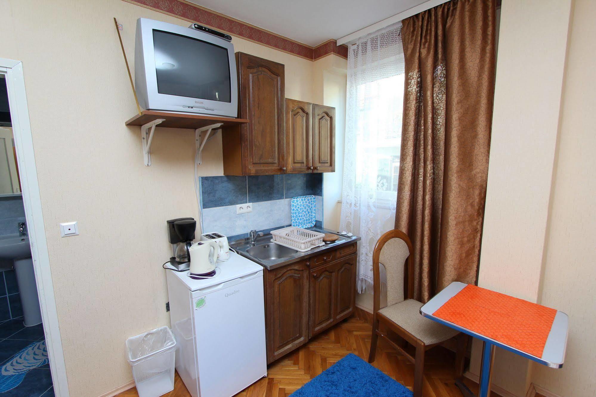 Rooms And Apartments Sally Rovinj Exterior foto